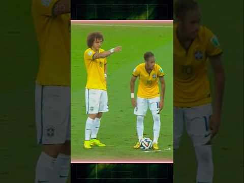 David Luiz showed Neymar how to take a long-range free kick
