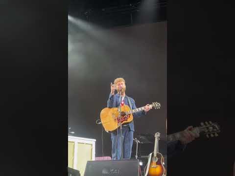 JP SAXE’S ICONIC OPENING FOR JOHN MAYER