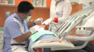 preview picture of video 'Clínica dental - Toledo, Torrijos - Clínicas Espinoza'