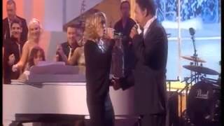 Tom Jones and Cerys Matthews - Baby, Its Cold Outside (Live 2008)