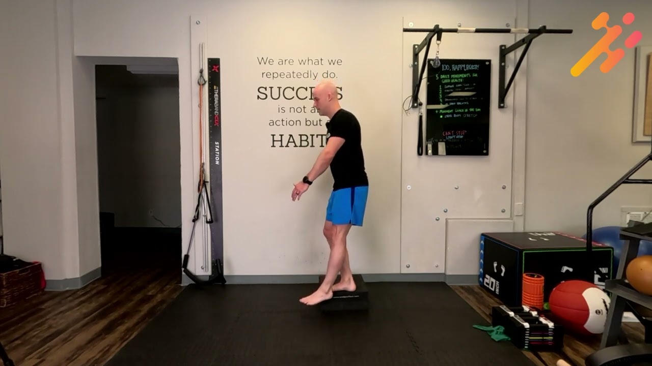 Lateral Step Down - YouTube