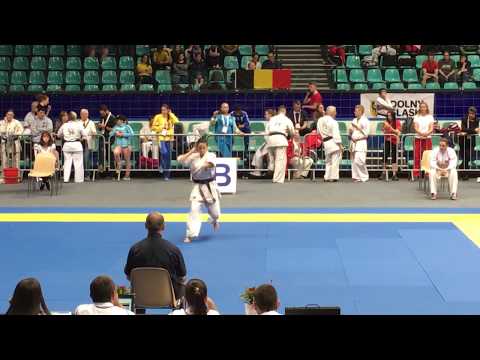 Aleksandra Bukowa POLAND vs Nataliia Mutina UKRAINE - European Shinkyokushin Championships 2018