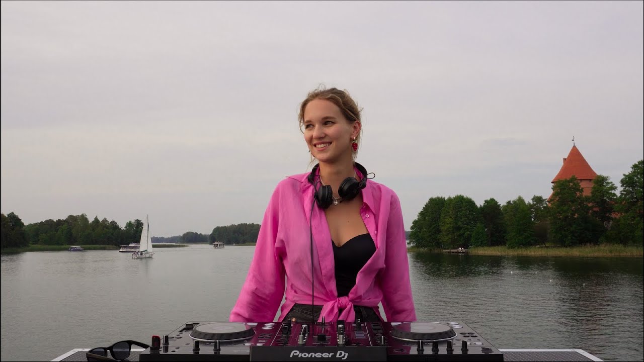 BOAT PARTY IN TRAKAI, LITHUANIA / INDIAN SUMMER HOUSE DJ SET / DRONE VIEWS