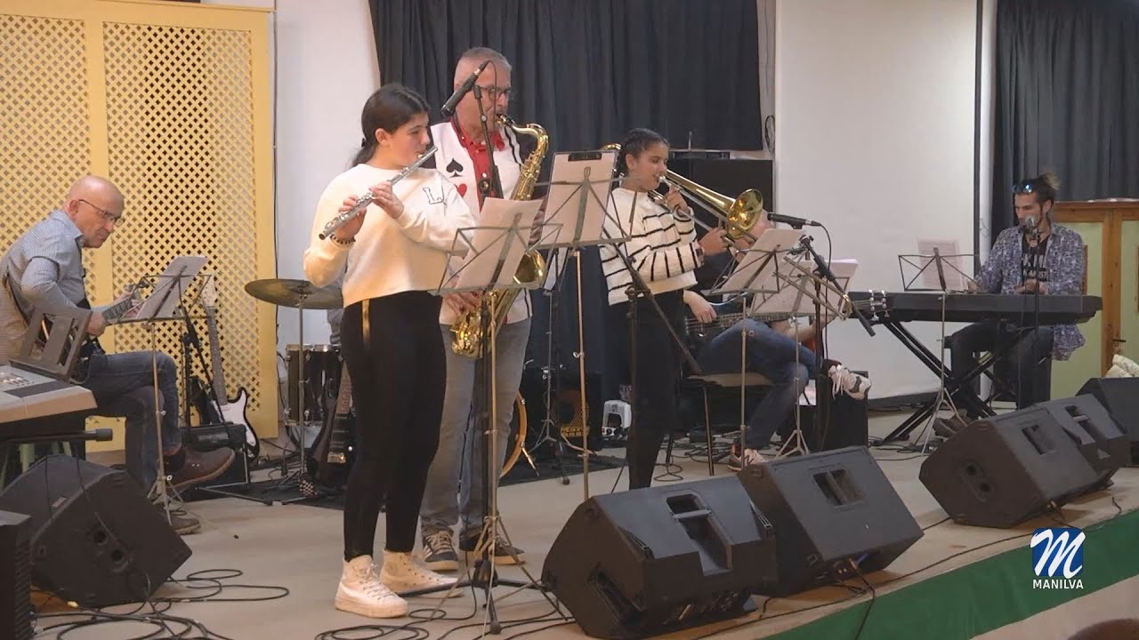 Los alumnos del IES Las Viñas celebran el día de la Música Los alumnos del IES Las Viñas celebran el día de la Música