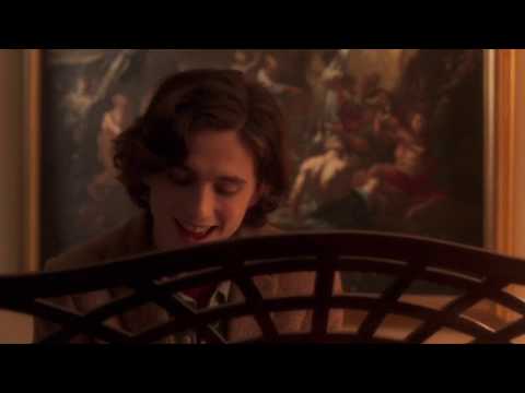 A Rainy Day in New York: Piano scene