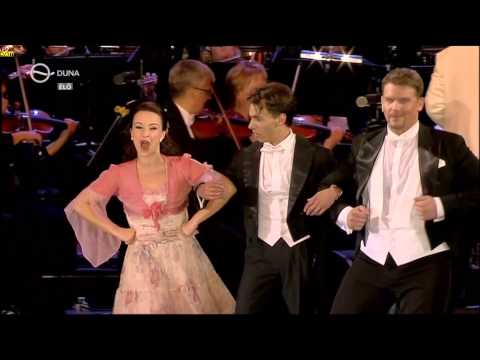 Budavári Palotakoncert 2014 - A Bajadér- Dancs Annamari Kerényi Miklós Máté Peller Károly