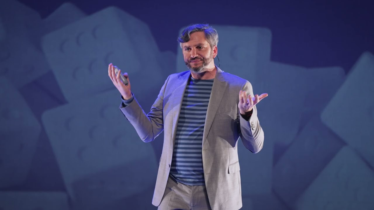 Miniature de la vidéo Lieven Scheire — Wolf or Husky (from: Artificial Intelligence) du film Lieven Scheire: AI