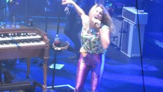 Grace Potter - &quot;Your Girl&quot; (Live in Boston)