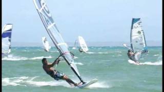 preview picture of video 'Windsurf y Kite Surf en Playa El Yaque, Isla de Margarita-Venezuela'