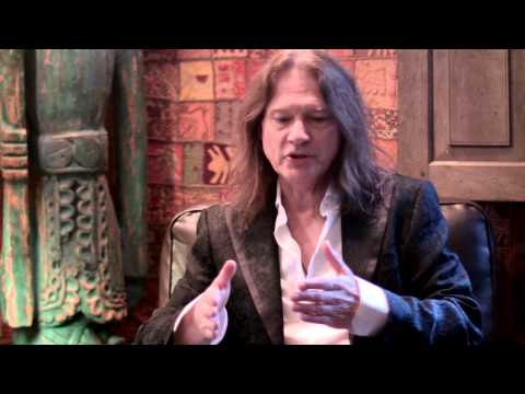 Thump and Bump - A Day in Nashville with Robben Ford