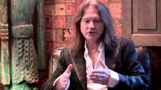 Thump and Bump - A Day in Nashville with Robben Ford