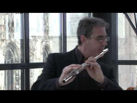Divertimento Ensemble - Luciano Berio - Sequenza I per flauto