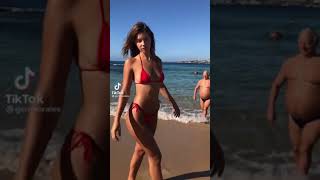 美女よりも存在感のある巨人似のオジサンｗｗｗ[TikTok]