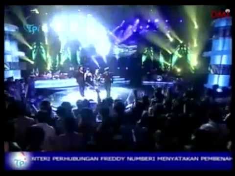 AYU TING TING ft Eva Puka @ Starvaganza TPI, 04-Oct-2010