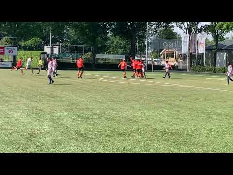 Loek Schalk schoort in extremis een onterecht gegeven pingel tegen JEKA en Beek Vooruit wint! (4-3)