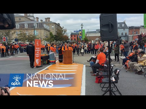 Town of Cobourg in Ontario unveils 7 feathers crosswalk | APTN News