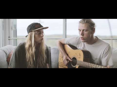 Alivan Blu - On The Road