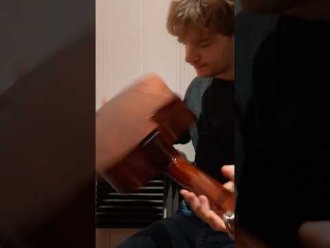 Well that’s one way to play The Beatles I guess… #guitar #acoustic