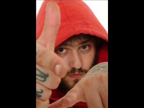 Τάκι Τσαν ft. Εισβολέας - Δύο Ξαδέρφια (2η Έκδοση)