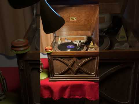 Oh, Lady Be Good……. By……… Frank Weir & His Astor Club Seven.  (Circa 1945)