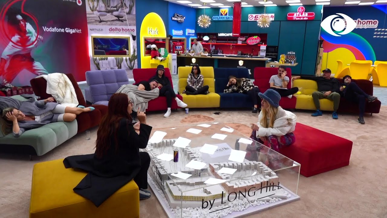 Fenomeni i vajzave Barbie, Dea Mishel debaton me Tean