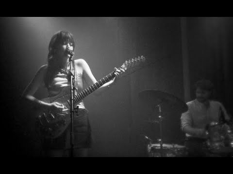 Zo Lief - She Makes You Look Twice (Official Video)