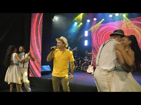 DOIS NUM SÓ - Leonardo de Luna