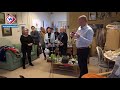 Vrijwilligers van kringloop krijgen les in waardebepaling