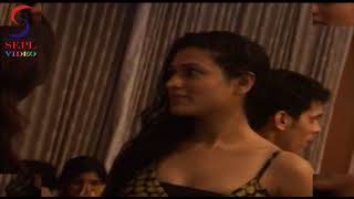 Babes Looks mesmerizing in an Indian Ensemble video