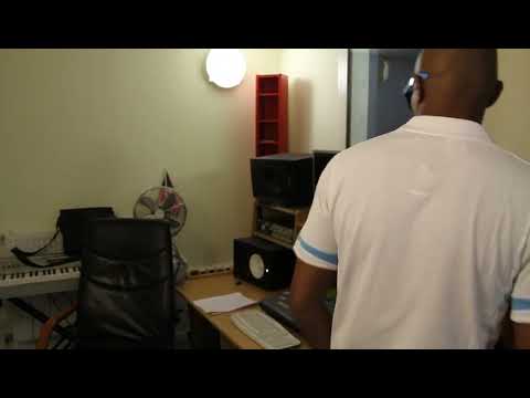Donkichoc Boomstrack - Making Beats Studio Session - Sing Sing Recordz