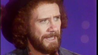 Dick Clark Interviews David Frizzell and Shelley West - American Bandstand 1981