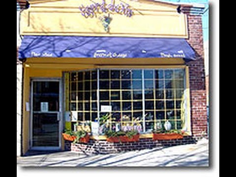 Esprit du Vin Milton MA Holiday Stroll