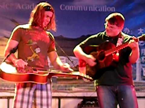 Smith Curry and Blake Bowen perform at Dali University Clinic