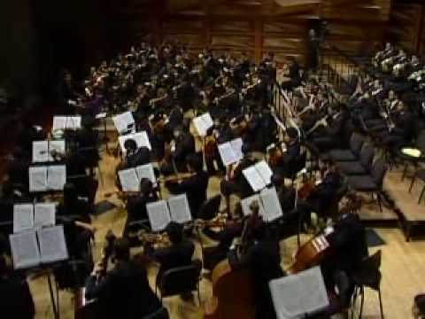 Part 2/6 - Alisa Weilerstein, Gustavo Dudamel, Simón Bolívar Orch. - Dvořák Cello Concerto