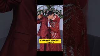 Download lagu Funny moment when the bride and groom kiss makes you laugh ‼️‼️‼️ #laugh #funny #hilarious #viral... mp3