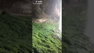 preview picture of video 'Wanzhou Grand Waterfall, Chongqing, China'