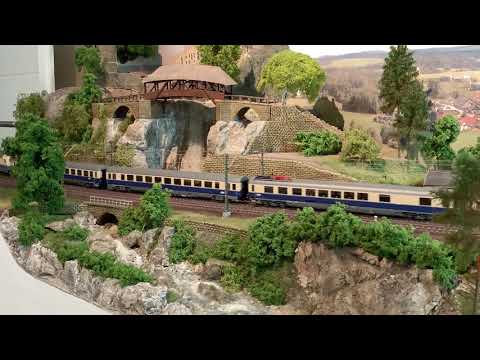 MODELLEISENBAHN H0 - RHEINGOLD Drive by