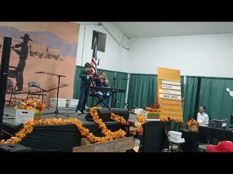 Red Bluf California Junior Junior Round 1 Fiddle Contestant