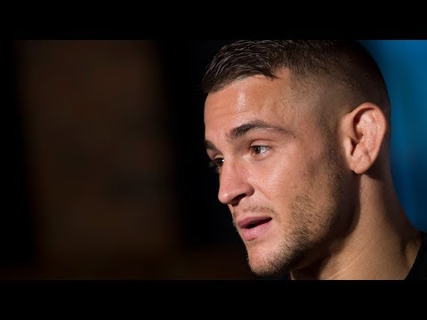 La conférence de presse après combat de l'UFC on Fox 30