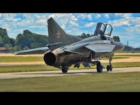Oshkosh Weekend Departures Part 3 | Heavy / Special Planes