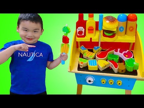 Lyndon Pretend Play Grilling on WOODEN BBQ Grill Cooking Toy Video