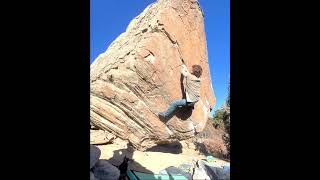 Video thumbnail of Mobile Morgue Sit, V9. Mitchell Creek