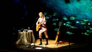 Jewel - Everything Breaks Live Solo Acoustic