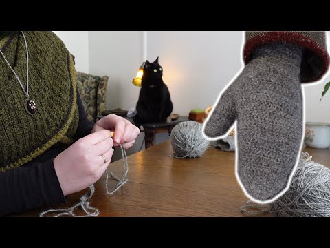 Nalbinding a Pair of Winter Mittens