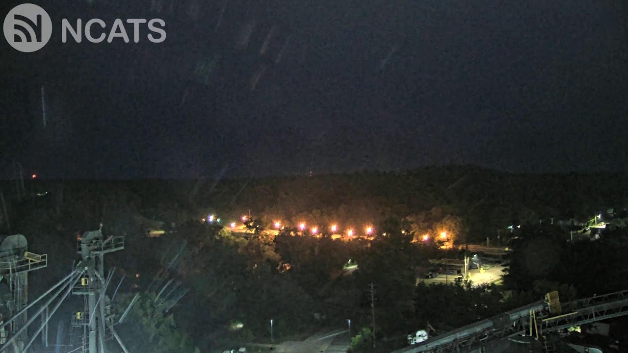 Live webcam view of Newaygo River Valley Towercam