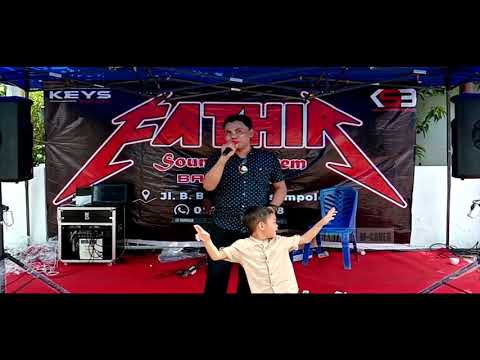 Tani Tangga'( Udhin Leader's / cipt arief Mannyingari ) Zaka irama live jln Elang Btg