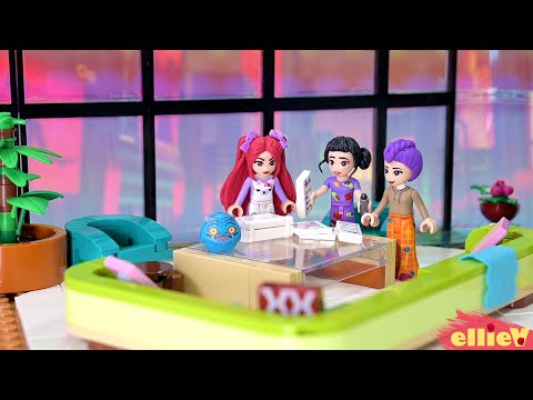 Couch couch couch! Making comfy pajamas for the KPOP Demon Hunters | LEGO minidoll build & paint