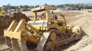 long clip (#2) of CAT D9R in action