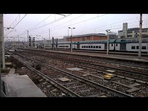 E464 122 XMPR +6 2 piani Trenord - Milano Greco - 5/2/2021
