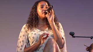 Cassandra Steen am Starnberger See - Darum leben wir